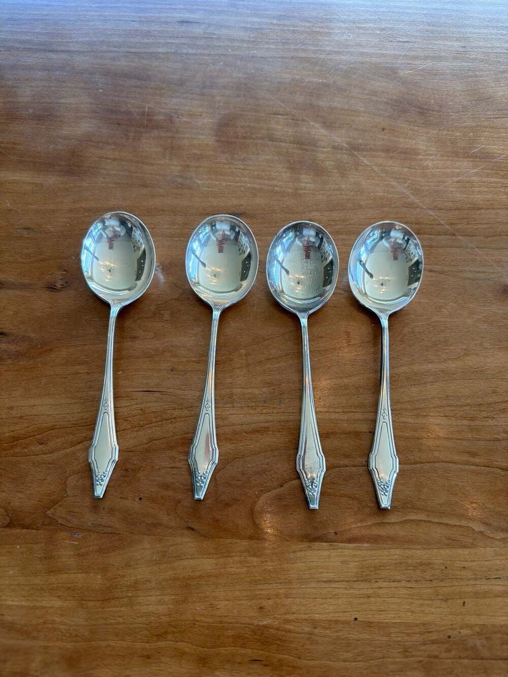 Set of 4 Holmes & Edwards Lovely/Anniversary Pattern Silverplate Soup Spoons